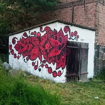 Khokhloma Muster- Folklore-Graffiti im Wald- Cover-Bild