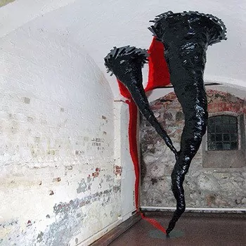 Portable tornado- Klebeband Kunstwerk-Rauminstallation von Ostap, 2014