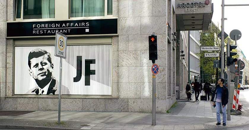 jfk Portraet in Berlin- Tape-Street-Art by Selfmadecrew