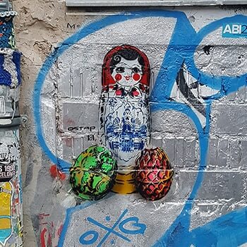 Matreshka Faberge Eier - Schablonen Street Art- Ostap 2016