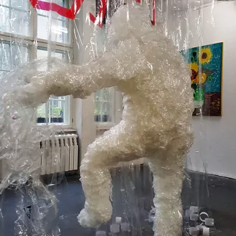 Detlef auf Tape Art Convention- Installation aus Klebeband von Ostap und Selfmadecrew